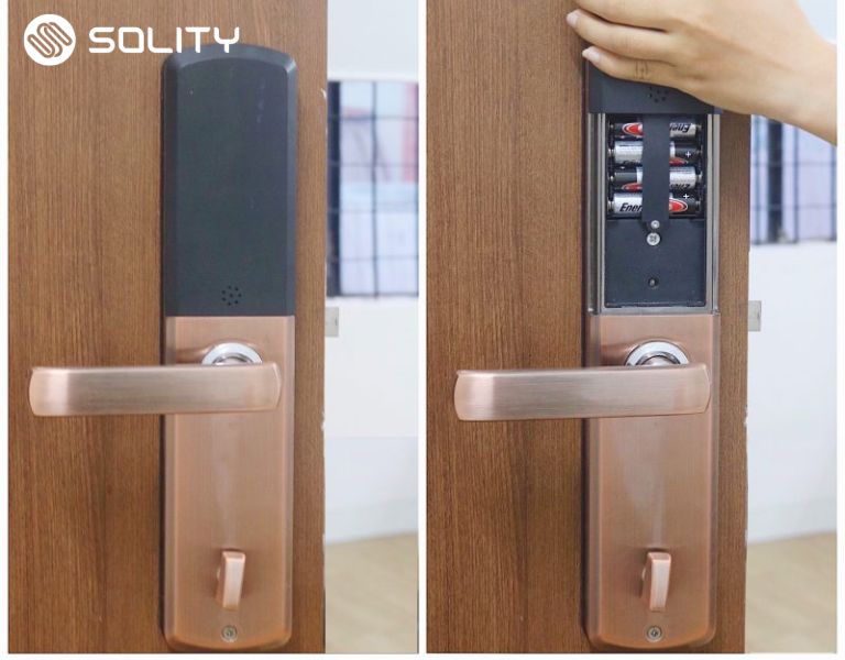 Thay pin khóa cửa vân tay định kỳ giúp khóa hoạt động ổn định