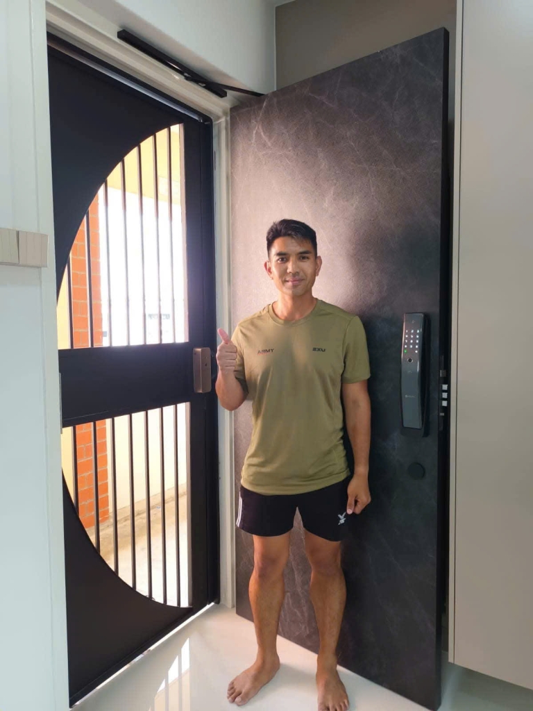 Khóa Cửa Điện Tử