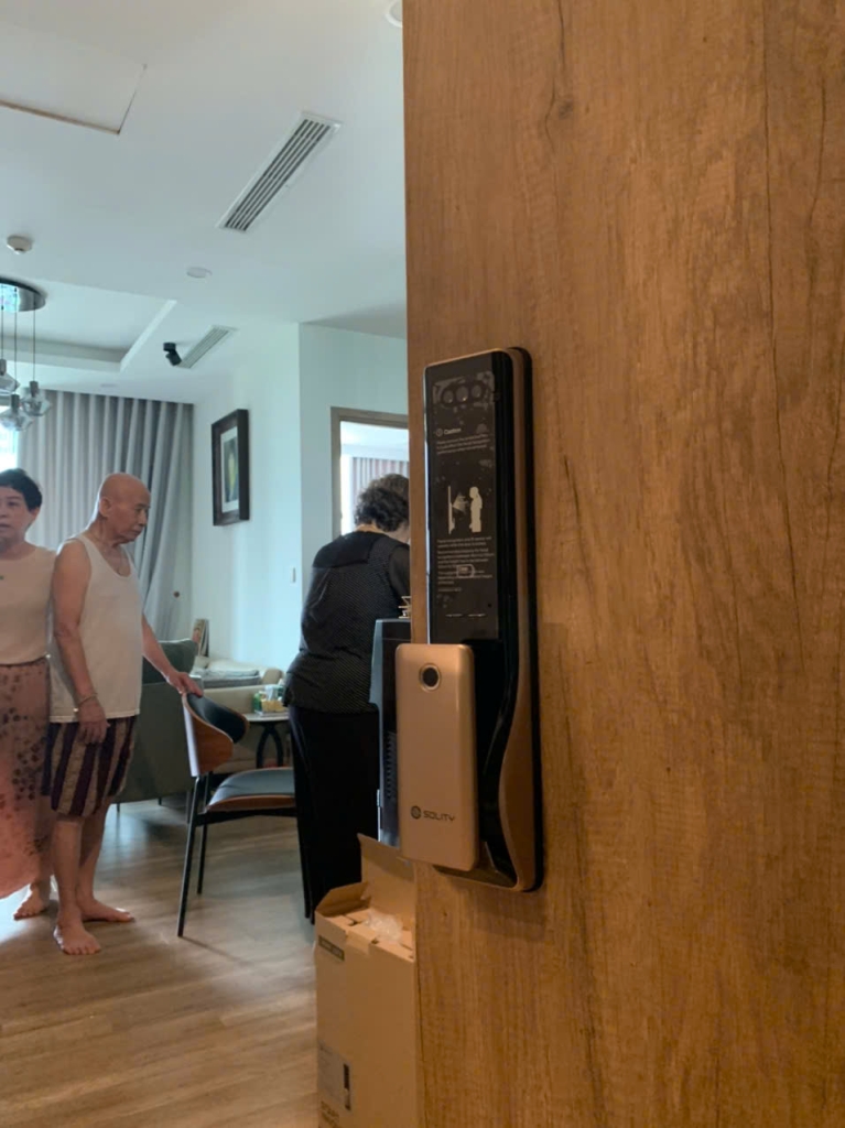 Khóa Vân Tay Kém Chất Lượng