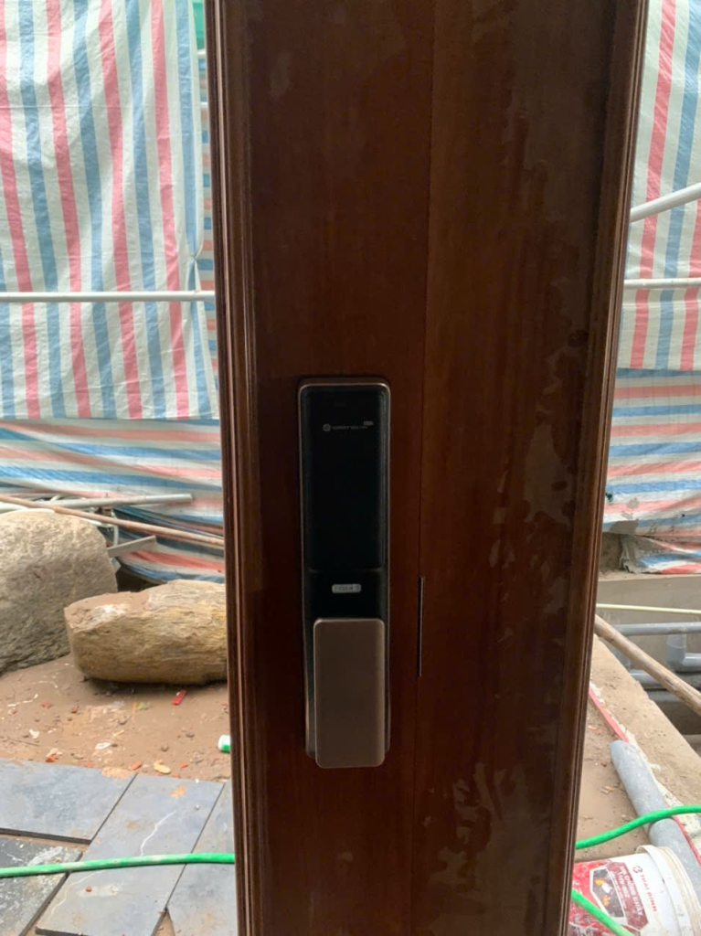 Khóa Cửa Vân Tay