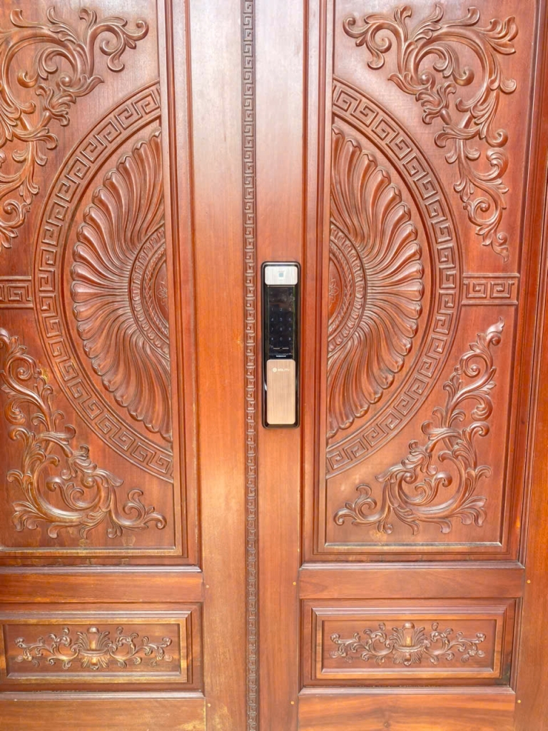 khóa cửa vân tay