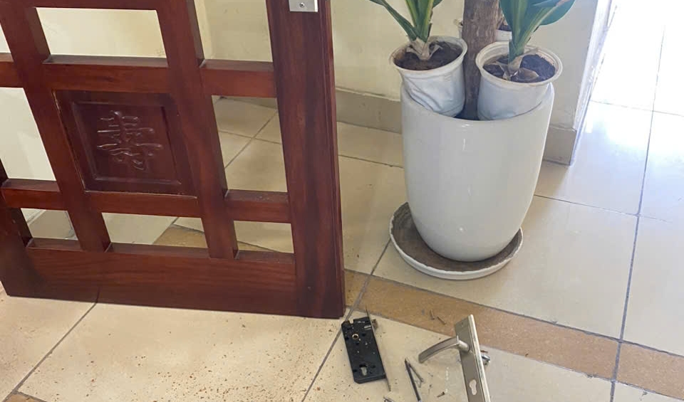 khóa cửa vân tay