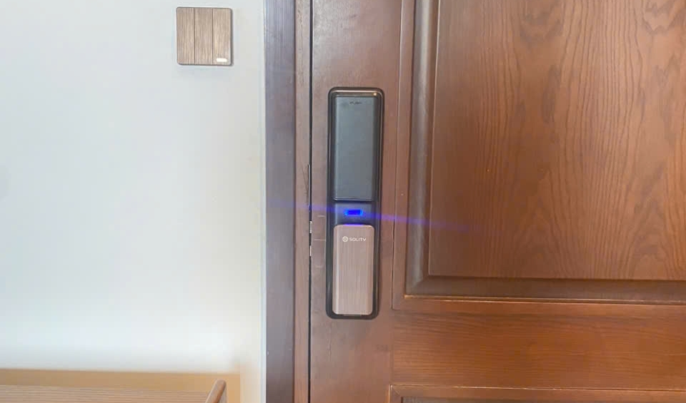 Khóa Cửa Vân Tay