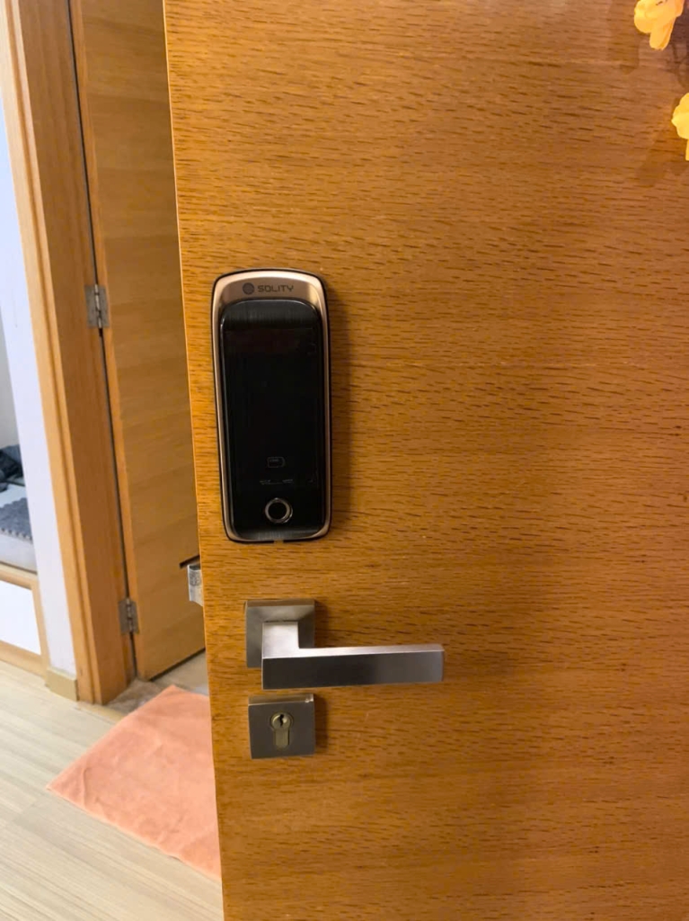 Khóa Vân Tay Hết Pin