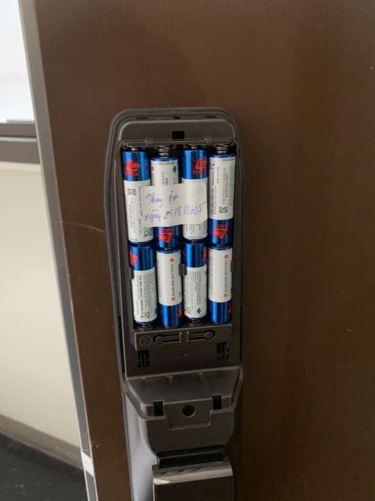 Bảo Dưỡng Khóa Cửa Vân Tay