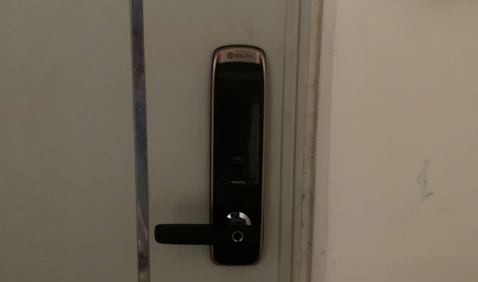 Khóa Cửa Vân Tay