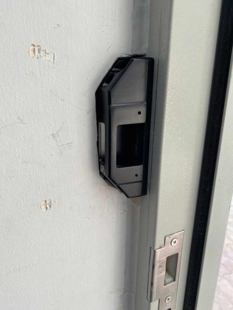 Khóa cửa vân tay