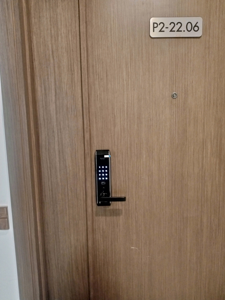 khóa cửa vân tay