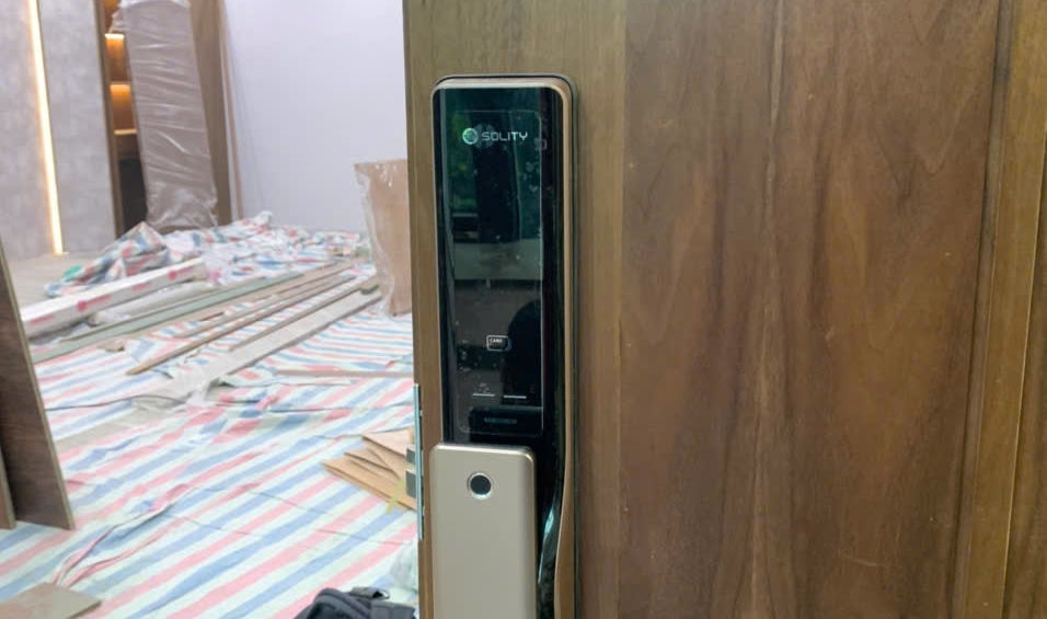 Bảo Mật Khóa Cửa Vân Tay
