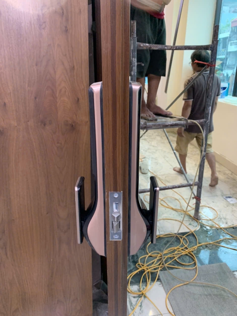 Bảo Mật Khóa Cửa Vân Tay