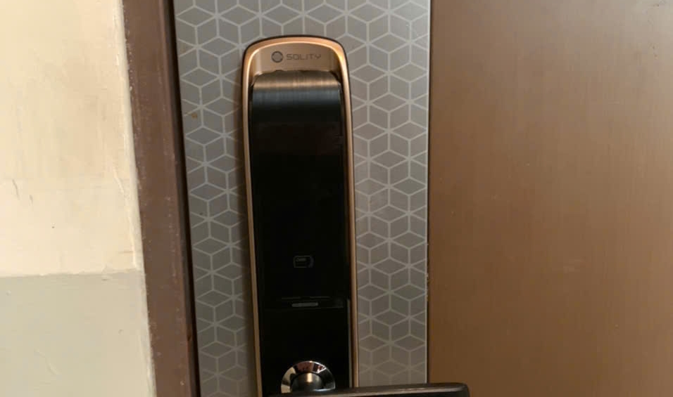 Khóa Cửa Vân Tay