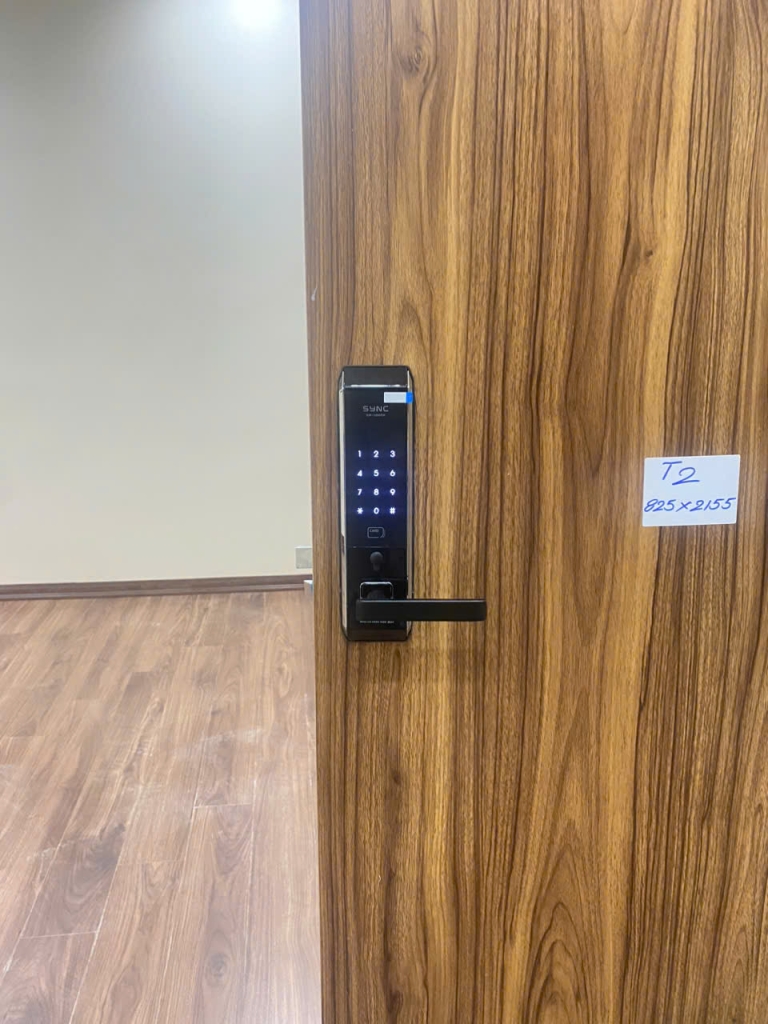 khóa cửa vân tay nhập khẩu