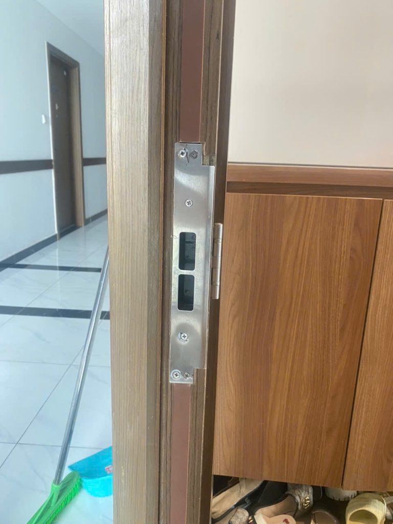 khóa cửa vân tay