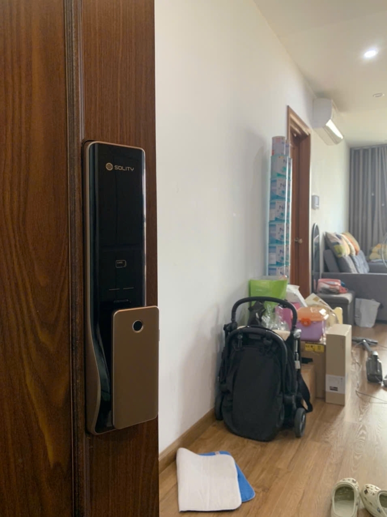 khóa cửa vân tay Hàn Quốc