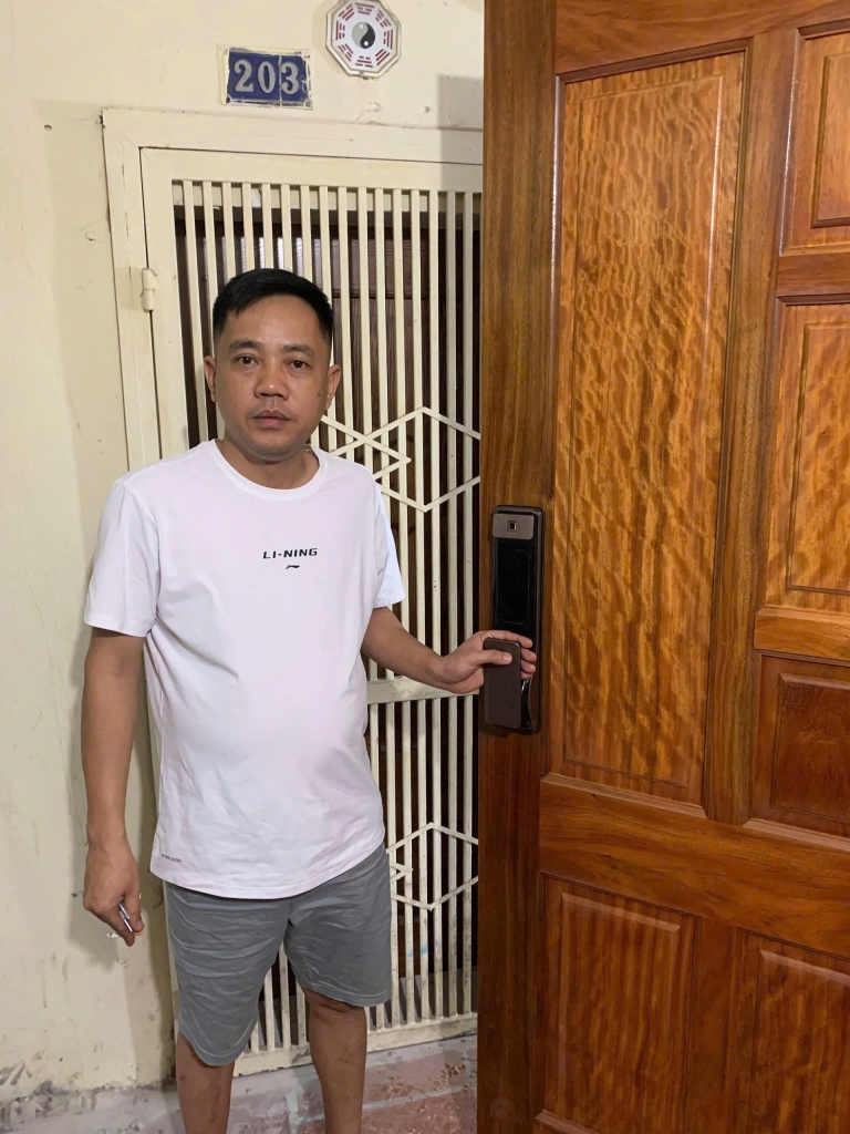 khóa cửa vân tay