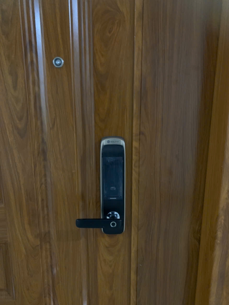 khóa cửa vân tay