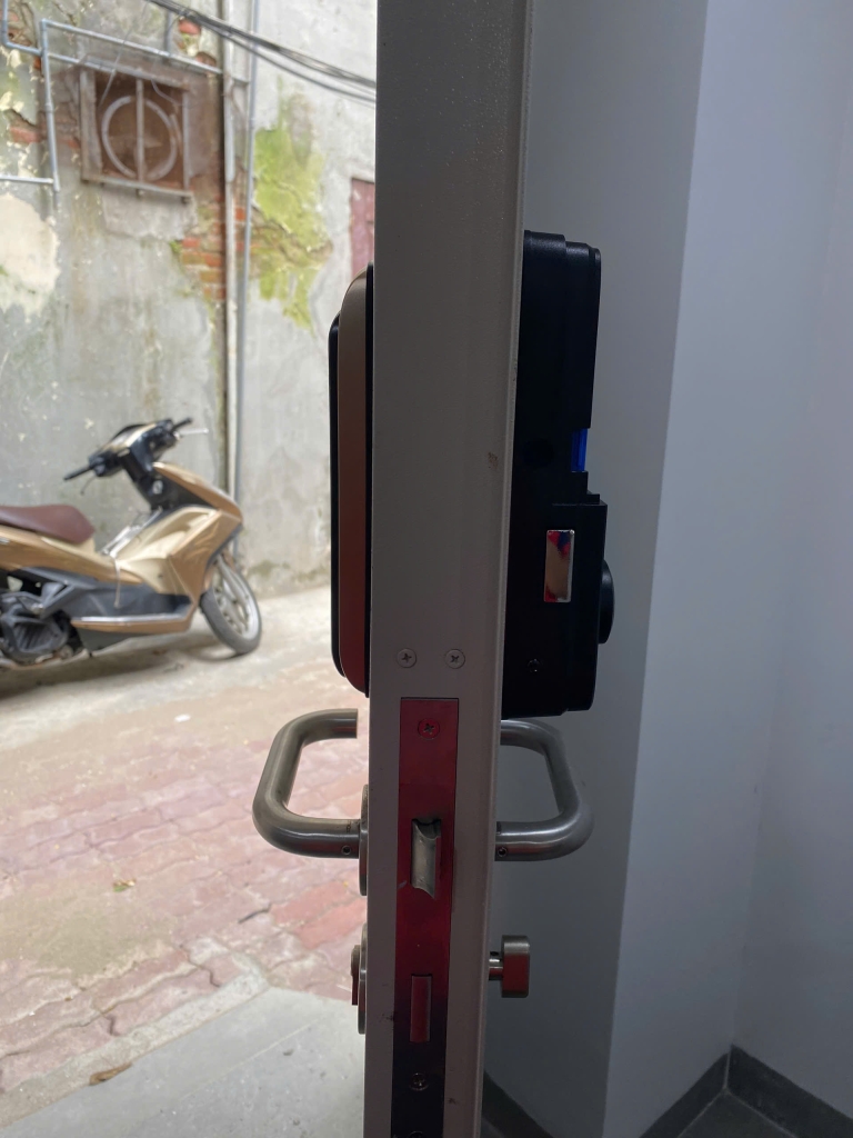 khóa cửa vân tay