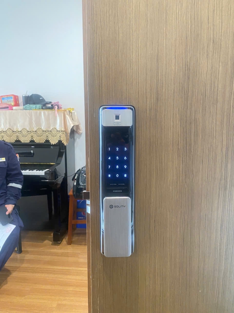 Nên đầu tư bao nhiêu tiền cho khóa cửa vân tay