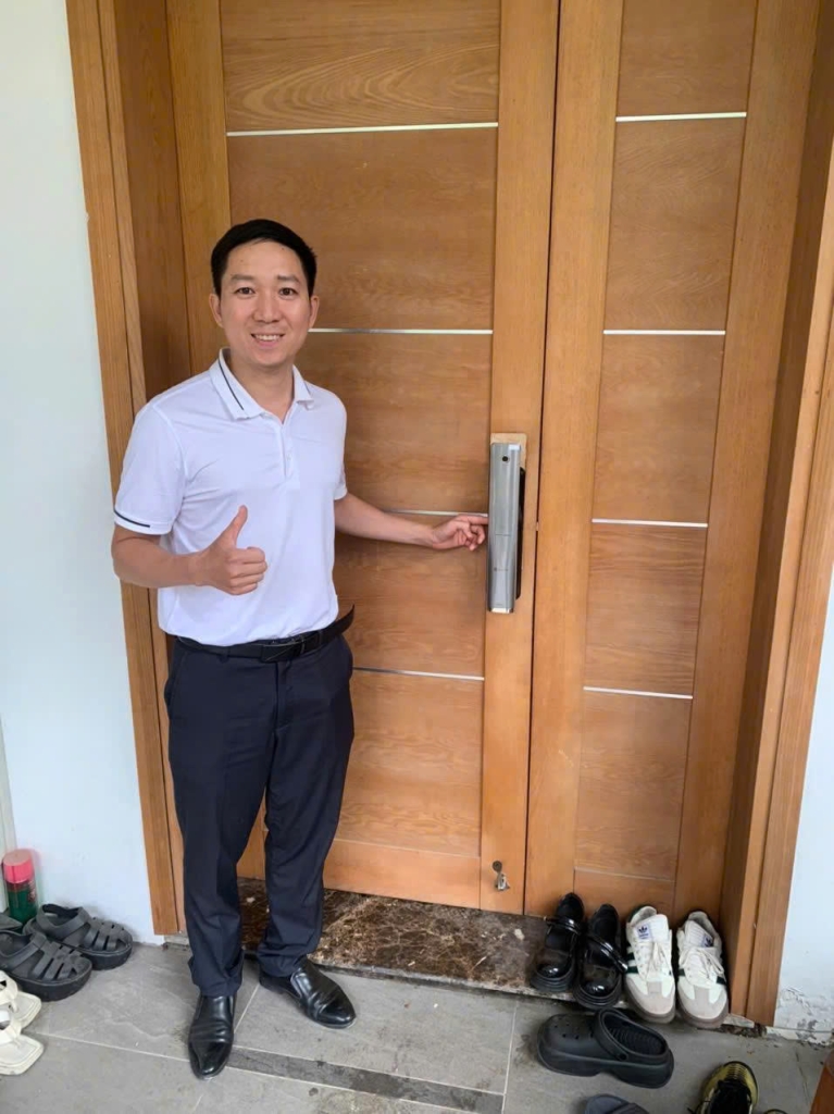 khóa cửa vân tay