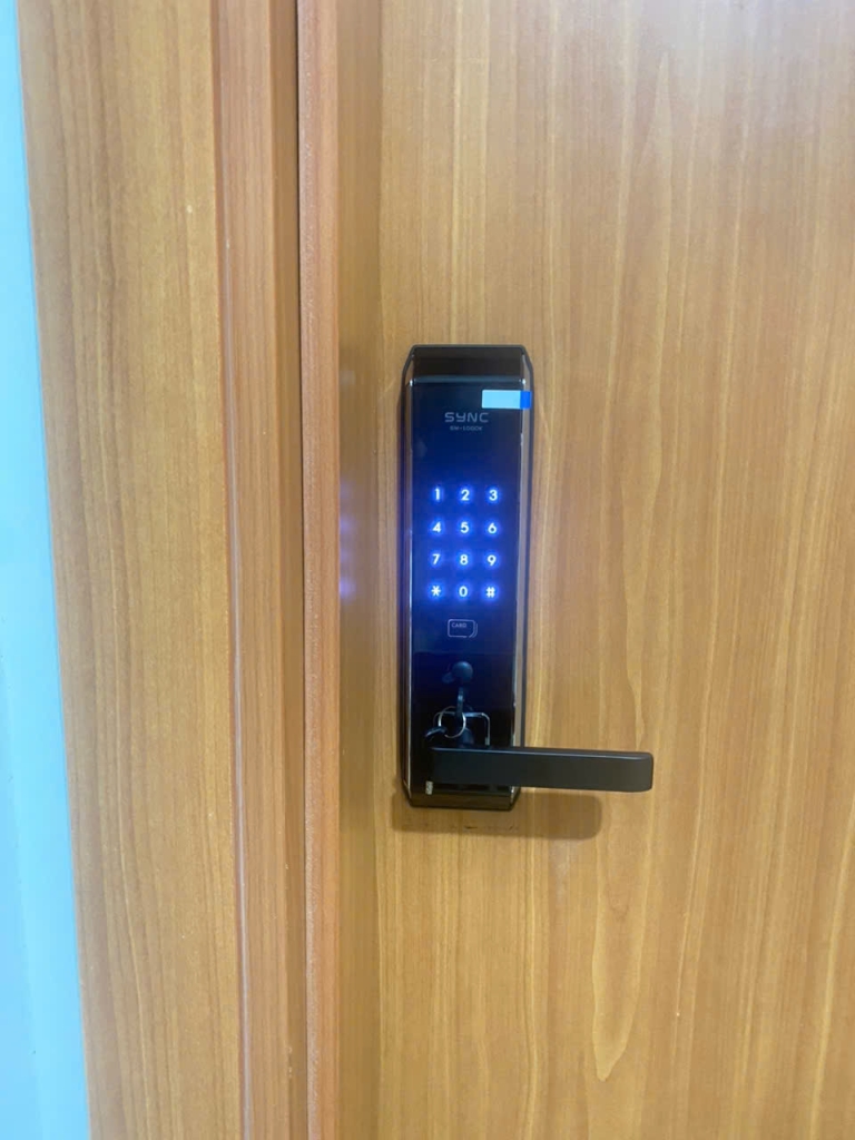 khóa cửa vân tay