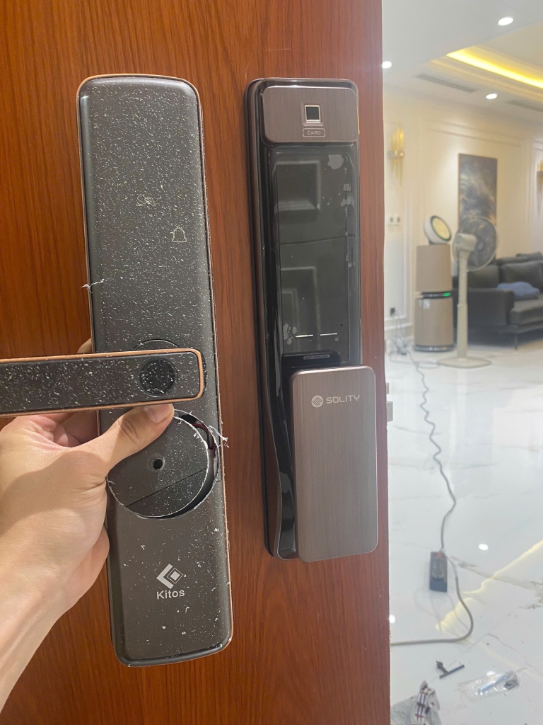 Khóa Cửa Thông Minh